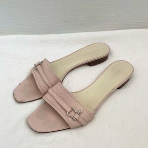 Burberry pink leather sandal